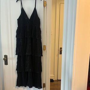 Black Tiered V-Neck Spaghetti-Strap Maxi Dress